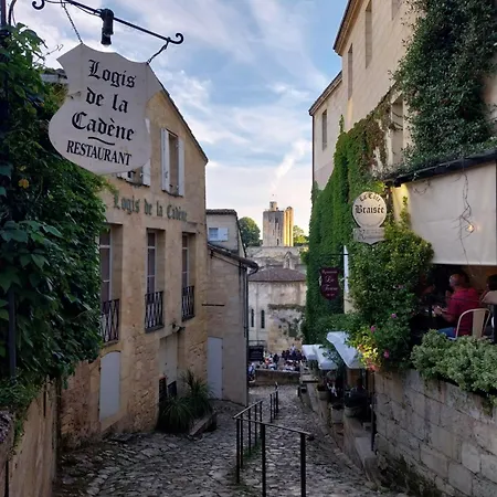 Appartement Hôtes De Ii *