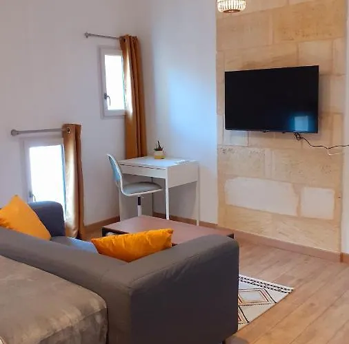 Hôtes De Ii 아파트 *