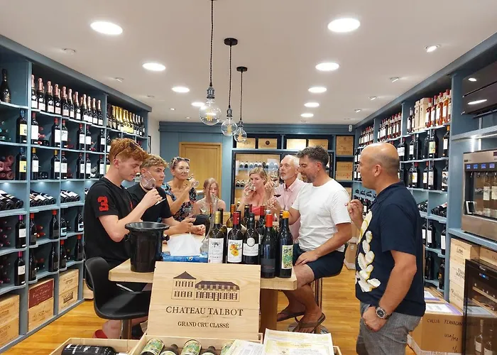 Hôtes De Ii 생테밀리옹