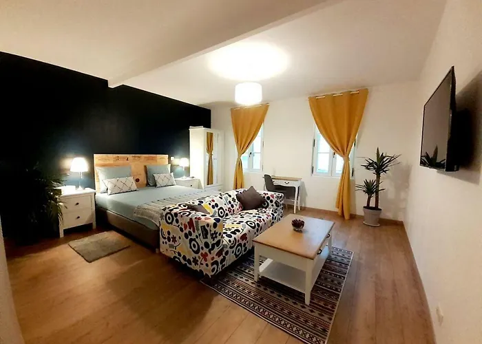 Hôtes De Ii 생테밀리옹