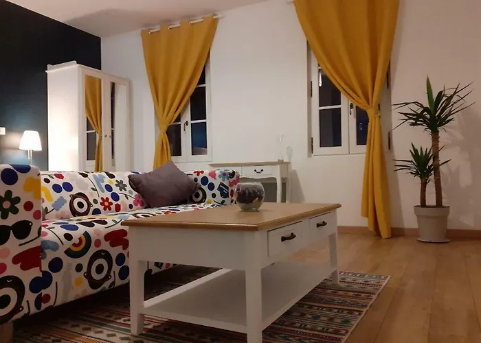 Apartment Hôtes De Ii *